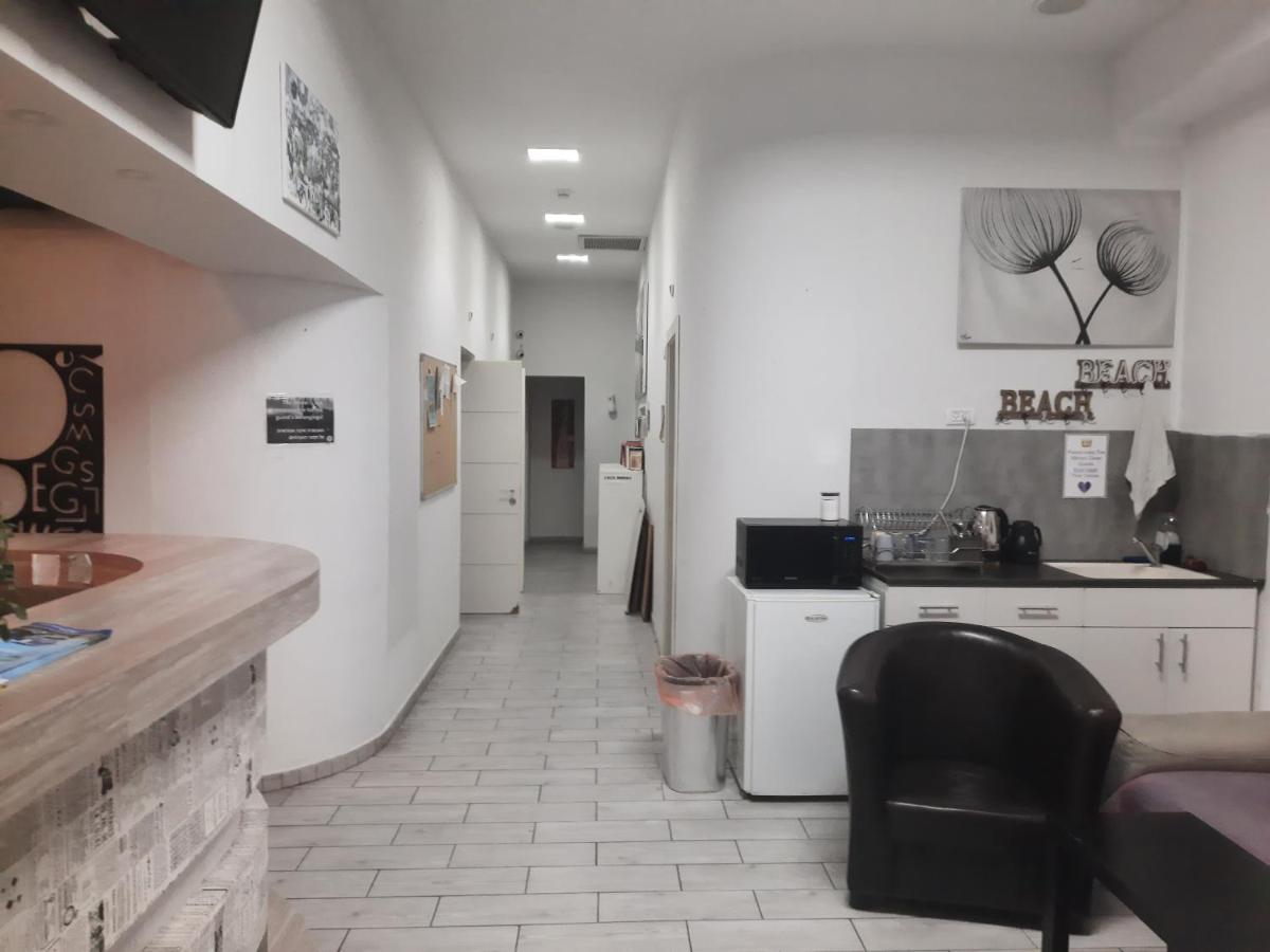 Superior Motel Хайфа Екстериор снимка